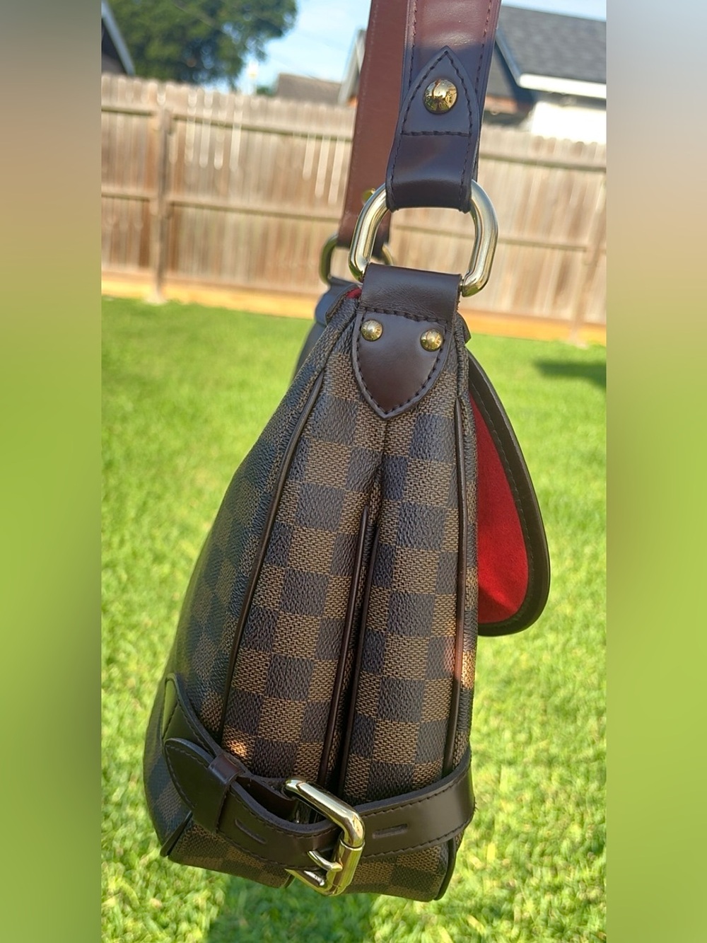 Louis Vuitton Brown Checkered Shoulder Bag with Gold Hardware - Picture 3 of 8